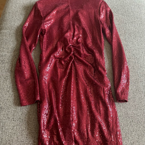 Red sequin dress - NWOT , really pretty and comfy. Comes above the knee - Picture 4 of 5